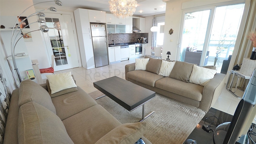 شقة فسيحة 4 + 2 في مجمع مع بنية تحتية فاخرة في ألانيا