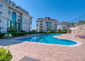 شقة فسيحة 4 + 2 في مجمع مع بنية تحتية فاخرة في ألانيا