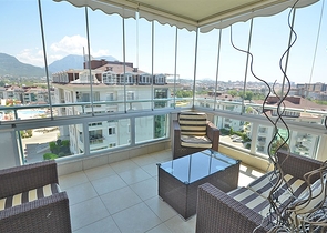 شقة فسيحة 4 + 2 في مجمع مع بنية تحتية فاخرة في ألانيا