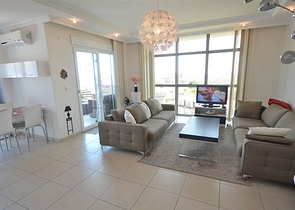 شقة فسيحة 4 + 2 في مجمع مع بنية تحتية فاخرة في ألانيا