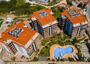 بنتهاوس واسع في منطقة خضراء في أوبا