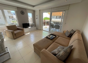 شقة مفروشة واسعة مع بنية تحتية للمنتجع في منطقة أفسالار الخلابة