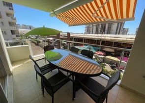 شقة مفروشة واسعة مع بنية تحتية للمنتجع في منطقة أفسالار الخلابة