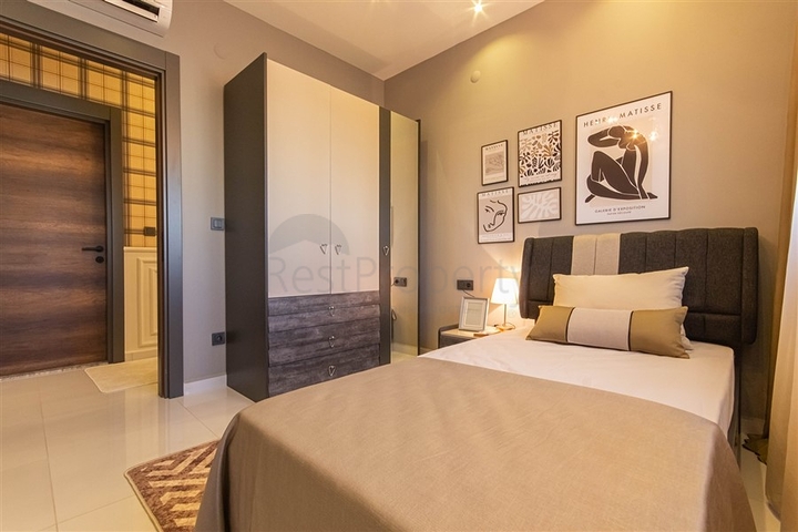 شقة حديثة مفروشة 2 + 1 مع بنية تحتية للمنتجع في وسط محمودلار