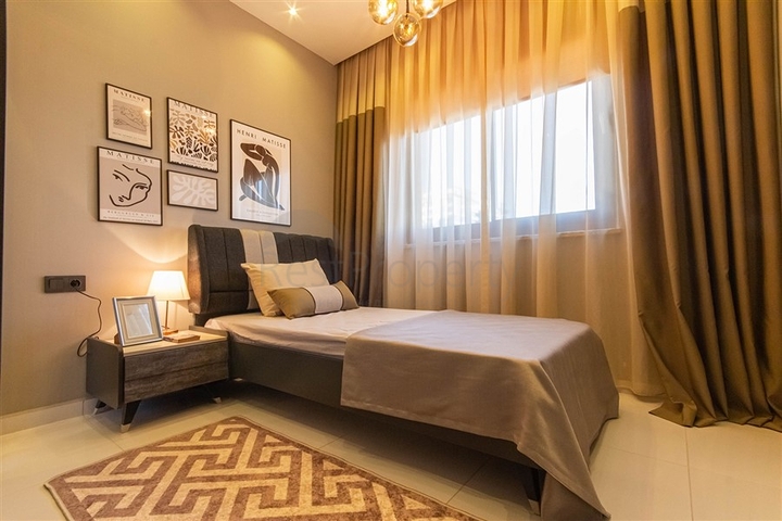 شقة حديثة مفروشة 2 + 1 مع بنية تحتية للمنتجع في وسط محمودلار