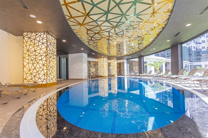 شقة حديثة مفروشة 2 + 1 مع بنية تحتية للمنتجع في وسط محمودلار