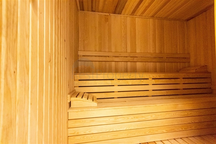 شقة حديثة مفروشة 2 + 1 مع بنية تحتية للمنتجع في وسط محمودلار