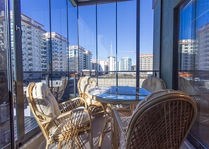 شقة حديثة مفروشة 2 + 1 مع بنية تحتية للمنتجع في وسط محمودلار