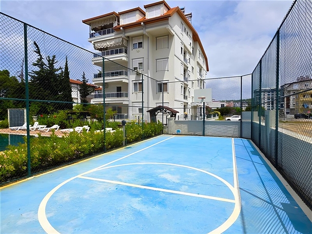 شقة مريحة 1 + 1 في مجمع جديد مطل على البحر