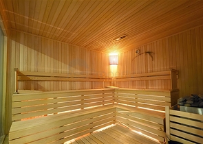 شقة مريحة 1 + 1 في مجمع جديد مطل على البحر