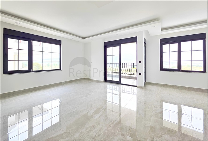 2 + 1 بنتهاوس مطلة على البحر في مجمع جديد