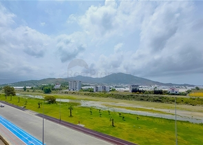 2 + 1 بنتهاوس مطلة على البحر في مجمع جديد