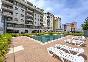 2 + 1 بنتهاوس مطلة على البحر في مجمع جديد