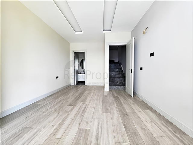 دوبلكس واسع 4 + 1 في منطقة أوبا-مزيج من الراحة والصمت والجودة