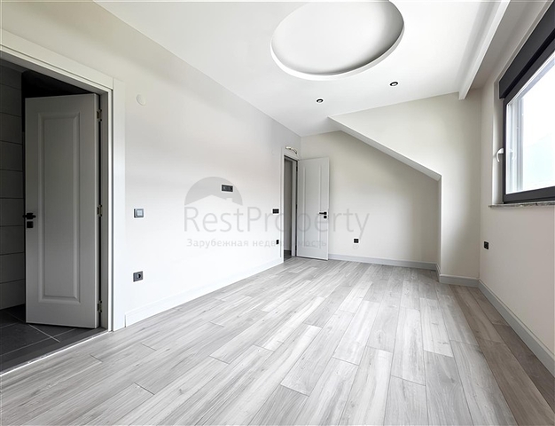 دوبلكس واسع 4 + 1 في منطقة أوبا-مزيج من الراحة والصمت والجودة