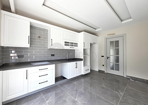 دوبلكس واسع 4 + 1 في منطقة أوبا-مزيج من الراحة والصمت والجودة