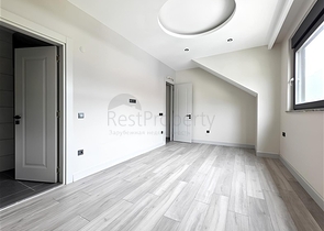 دوبلكس واسع 4 + 1 في منطقة أوبا-مزيج من الراحة والصمت والجودة