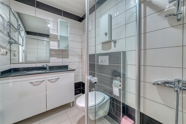 شقة مريحة 1 + 1 في أفسالار هي الخيار المثالي للاسترخاء والعيش على البحر