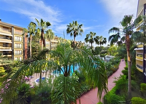 شقة أنيقة 2 + 1 في مجمع من الدرجة الممتازة في وسط ألانيا