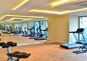 الراحة والراحة على بعد خطوة من البحر-شقة في مجمع مرموق في محمودلار