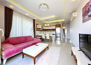 الراحة والراحة على بعد خطوة من البحر-شقة في مجمع مرموق في محمودلار