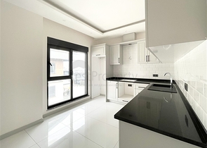 بنتهاوس حديث في مجمع سكني مرموق في أوبا 