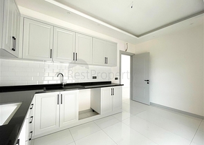 بنتهاوس حديث في مجمع سكني مرموق في أوبا 