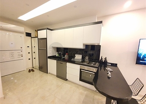 شقق حديثة على البحر في قلب ألانيا