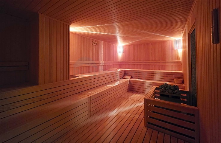 شقة أنيقة على البحر مع بنية تحتية فندقية