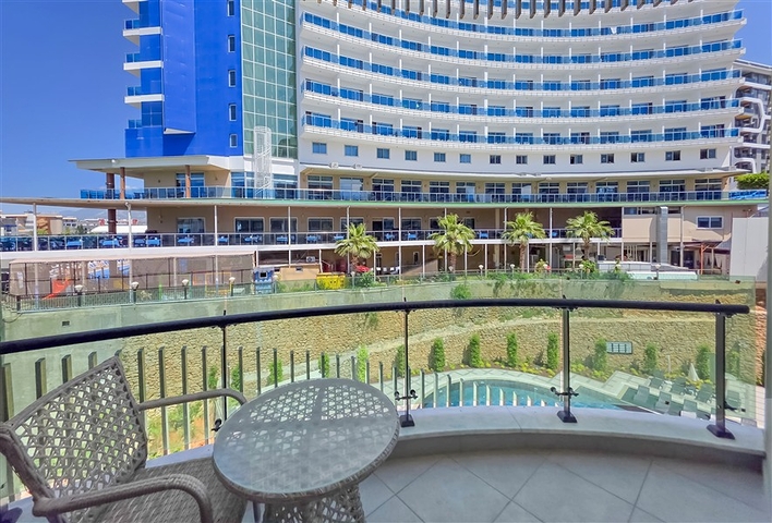 شقة أنيقة على البحر مع بنية تحتية فندقية