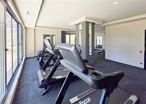 شقة أنيقة على البحر مع بنية تحتية فندقية