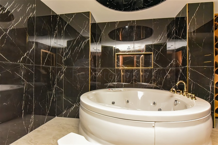 شقة مريحة مع بنية تحتية غنية في وسط ألانيا