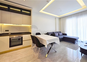 شقة مريحة مع بنية تحتية غنية في وسط ألانيا