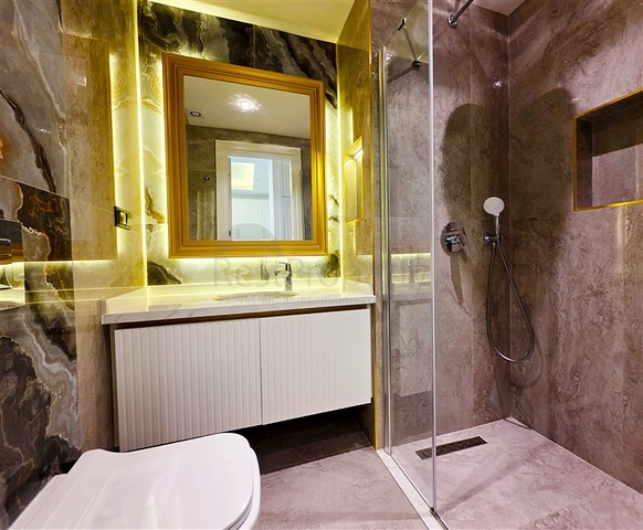 شقة أنيقة 1 + 1 بالقرب من شاطئ كليوباترا كومفورت في وسط ألانيا