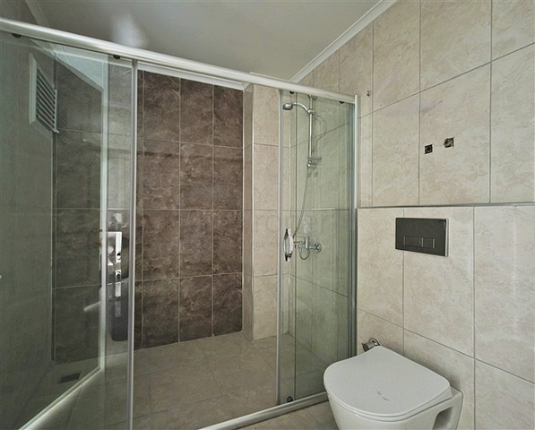 شقة برايت 1 + 1 للبيع في منطقة كليوباترا كومفورت على البحر في منزل جديد