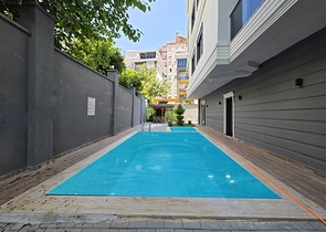 شقة برايت 1 + 1 للبيع في منطقة كليوباترا كومفورت على البحر في منزل جديد