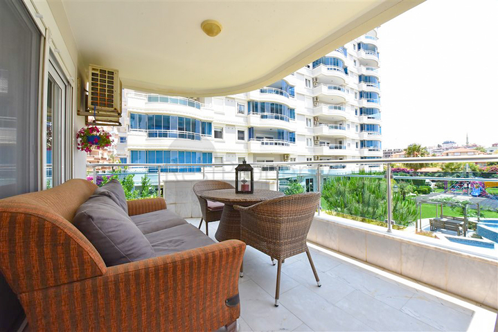 شقة فريدة من نوعها 2 + 1 على بعد 50 متر من البحر