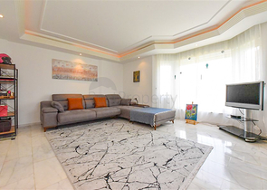 شقة فريدة من نوعها 2 + 1 على بعد 50 متر من البحر