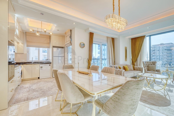 شقة حديثة على البحر في منطقة متطورة من ألانيا