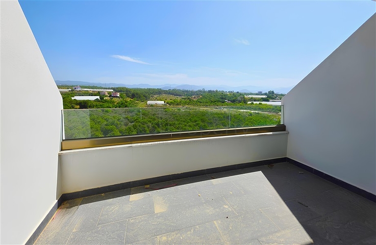 شقة فاخرة على البحر مع بنية تحتية متطورة في توركلر