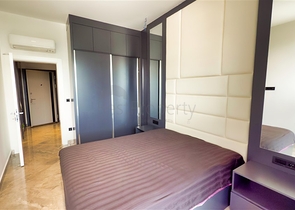 شقة 1+1 على البحر في منطقة كارجيجاك الخلابة هي عرض مثالي للعيش والاسترخاء