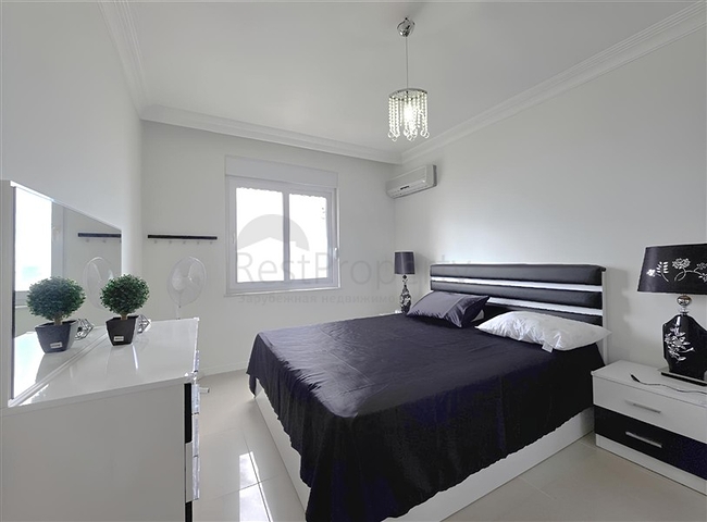  الراحة والراحة في كل متر: استئجار شقة 2 + 1 عن طريق البحر