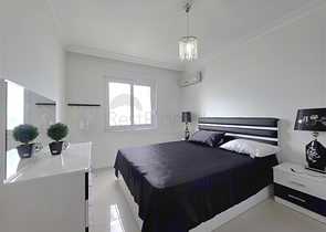  الراحة والراحة في كل متر: استئجار شقة 2 + 1 عن طريق البحر