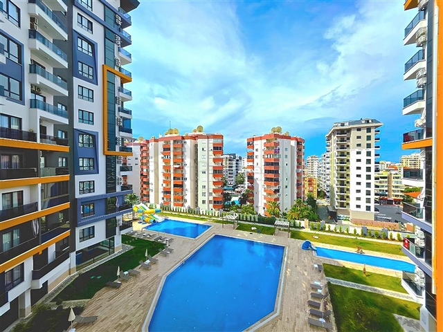 شقة حديثة 1 + 1 للإيجار-الراحة والبنية التحتية في وسط محمودلار