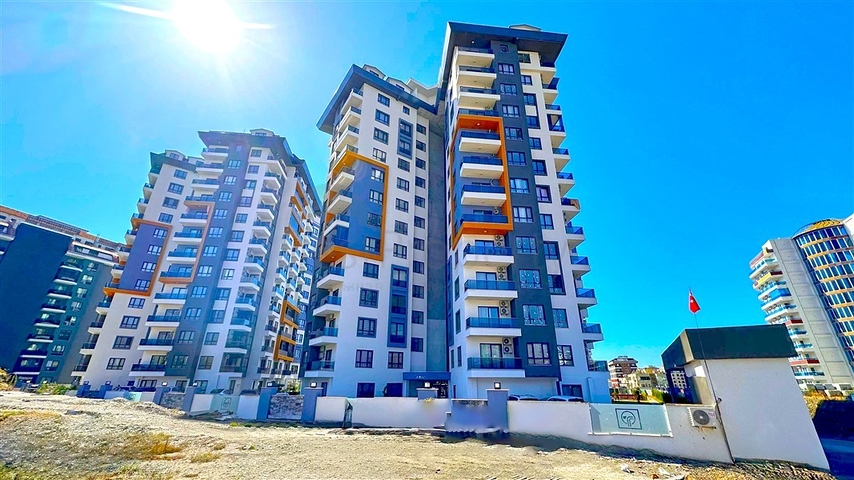 شقة حديثة 1 + 1 للإيجار-الراحة والبنية التحتية في وسط محمودلار