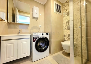 شقة حديثة 1 + 1 للإيجار-الراحة والبنية التحتية في وسط محمودلار