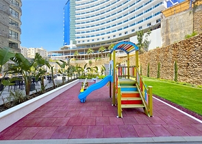 شقة مودرن 1 + 1 بالقرب من البحر في منطقة توسمور