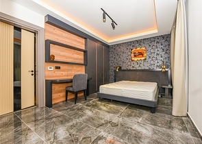 فيلا فاخرة مع إطلالة بانورامية على البحر هي مزيج مثالي من الراحة والأناقة والخصوصية.