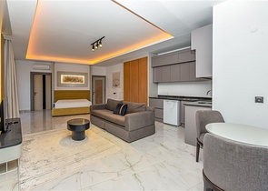 فيلا فاخرة مع إطلالة بانورامية على البحر هي مزيج مثالي من الراحة والأناقة والخصوصية.