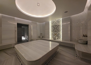 شقق حديثة 1 + 1 في مجمع مرموق على البحر في توركلر